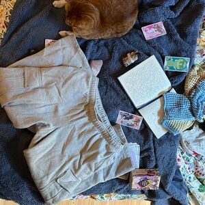 Aritzia Gray Pajamas for Relaxed Comfort